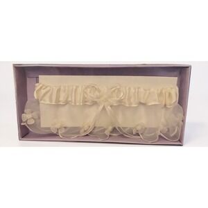Vintage Wedding Bridal White Lace Garter B.B. World- New In Box